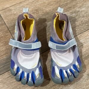 Vibram FiveFingers Bikila Mens Size 42 / 8 Running Shoes Gray Blue Barefoot